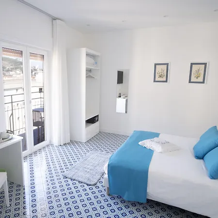 فندق مبيت وإفطار Domus Sole 4*
