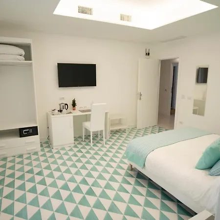 Domus Sole 4*