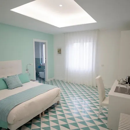 Domus Sole 4*