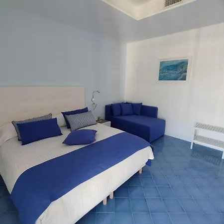 Domus Sole 4*