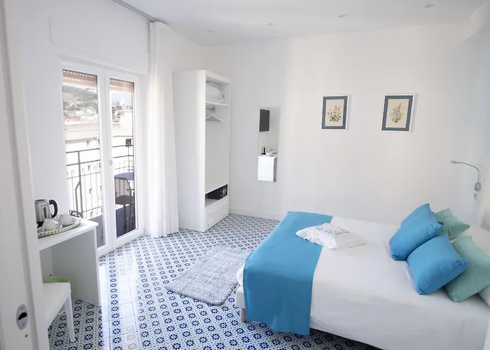 Oda ve Kahvaltı Domus Sole 4*